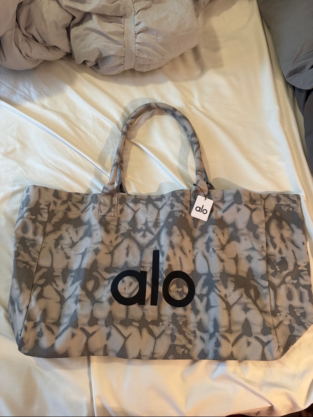 ALO Yoga Gray Patterned Tote with Black Logo